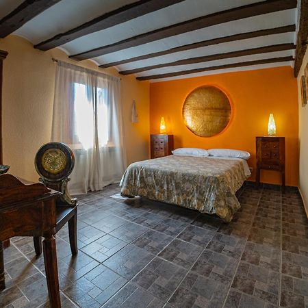 Hotel Rural La Aldea Encantada Quintanilla del Monte de Rioja エクステリア 写真