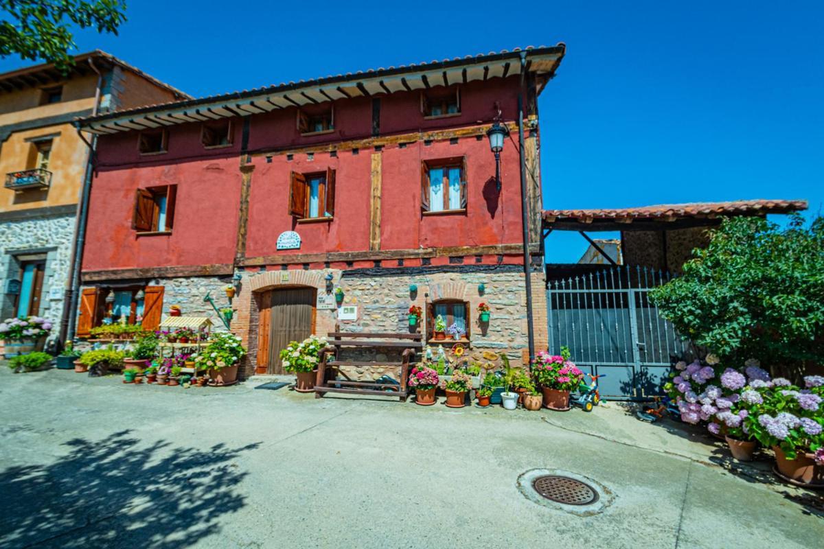 Hotel Rural La Aldea Encantada Quintanilla del Monte de Rioja エクステリア 写真