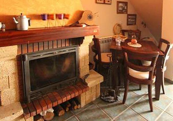 Hotel Rural La Aldea Encantada Quintanilla del Monte de Rioja エクステリア 写真